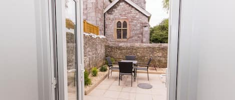 3 Bed - Raleigh | Terrace/patio