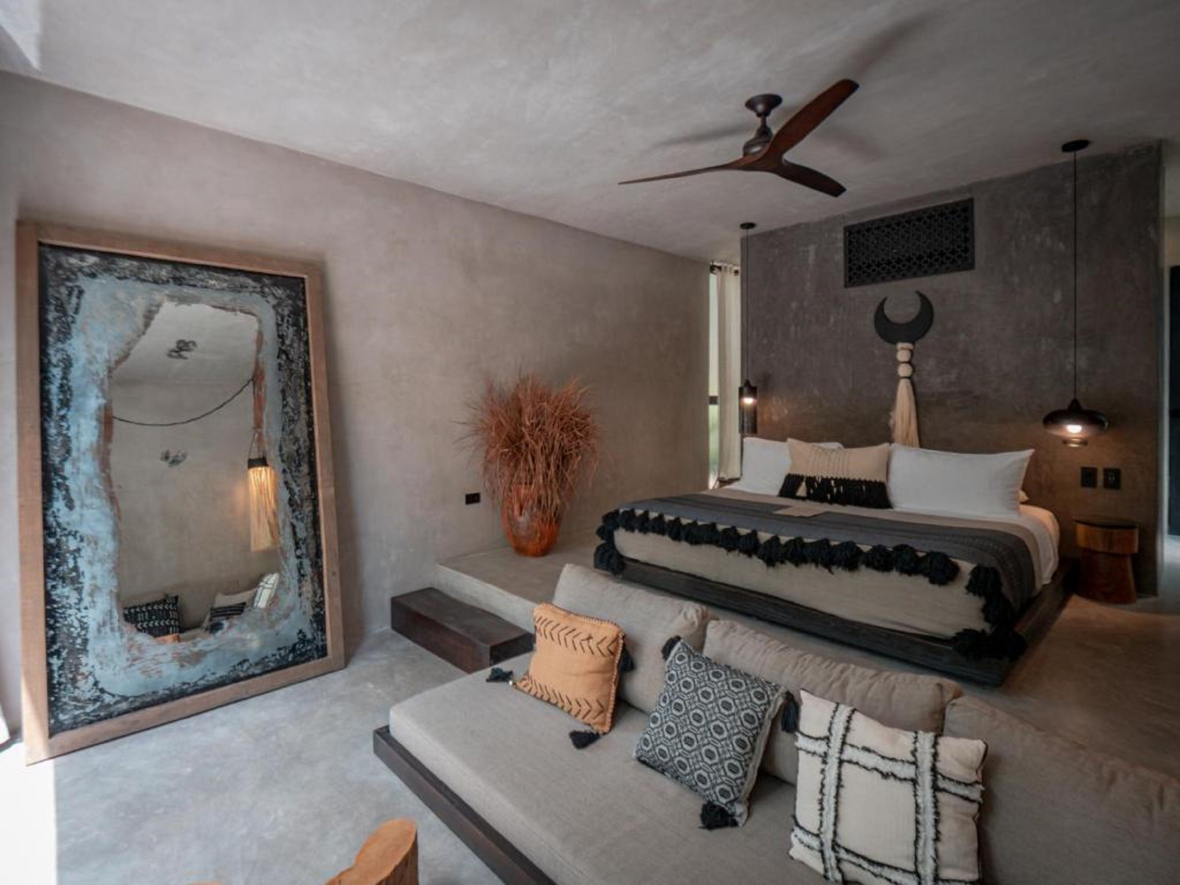 Premium bedding, down duvets, pillow-top beds, minibar