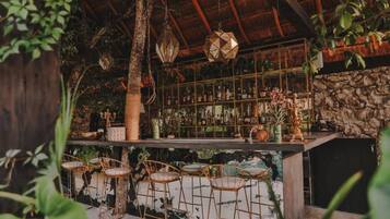 Snack bar