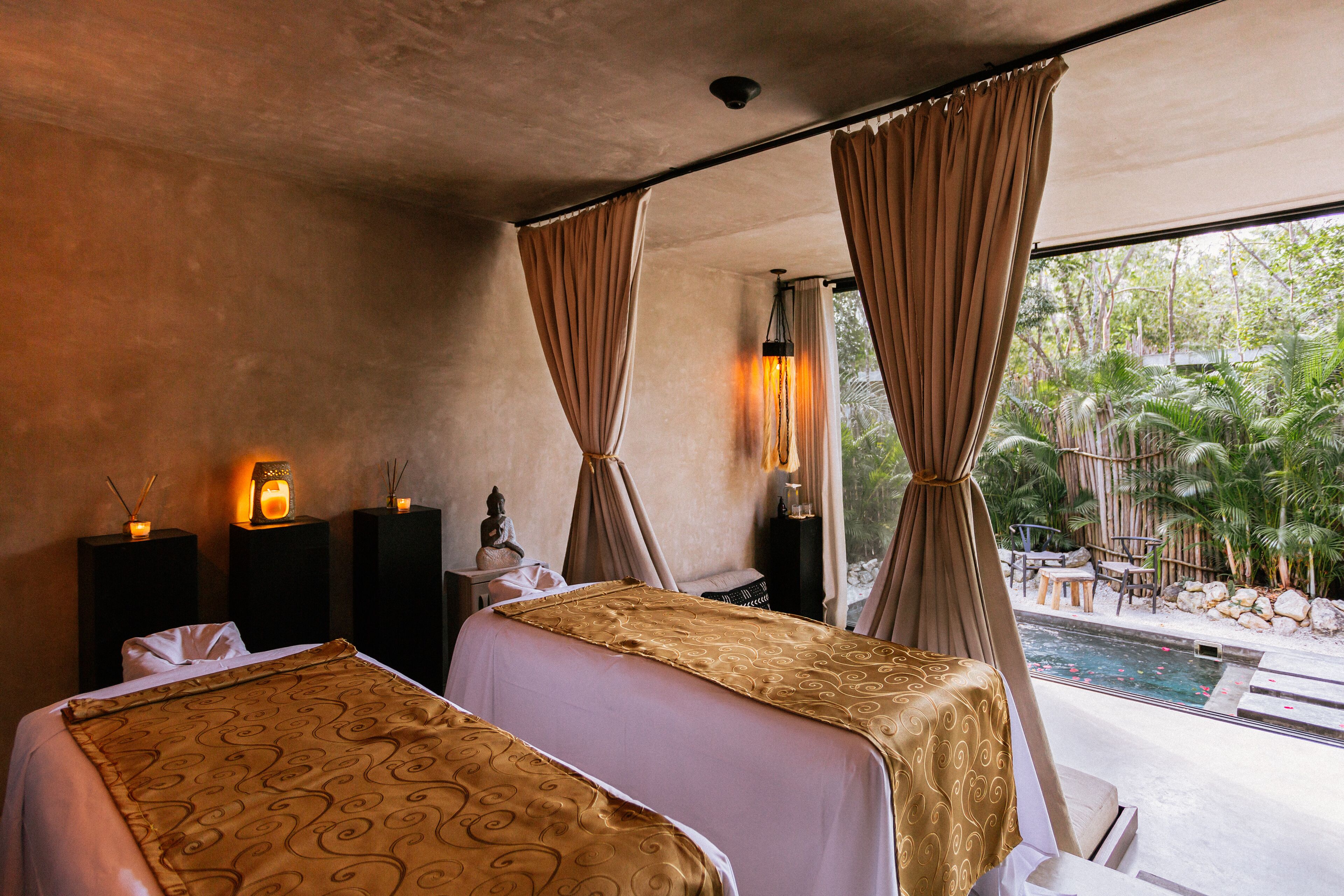 Espace de soins pour les couples, massages aux pierres chaudes