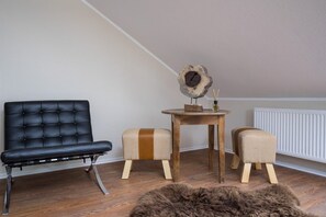 Studio Suite (Suite Penthouse XL) | Living area - Hotel Eifellust (Schalkenmehren)