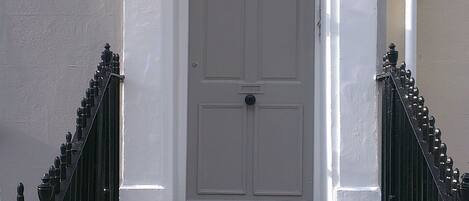 1 Bed - Below Deck | 外观