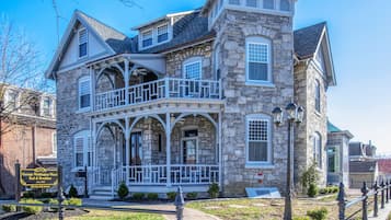 Bagian depan properti