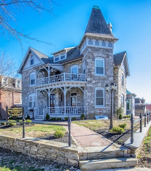 George Washington Wood Bed & Breakfast