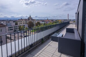 Elite Apartment (2BRM) | Terrace/patio - Skyline (Basel)