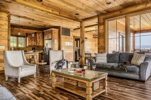 Smart-TV, peis, videospill og kontorer