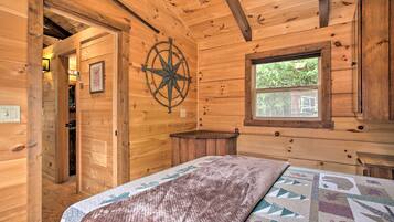 1 bedroom, desk, iron/ironing board, internet