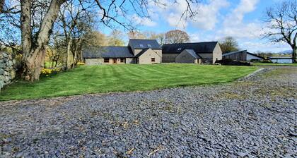 Spring Cottage (Sleeps 8)-Holiday Cottages Views Of Snowdon Range Menai Bridge