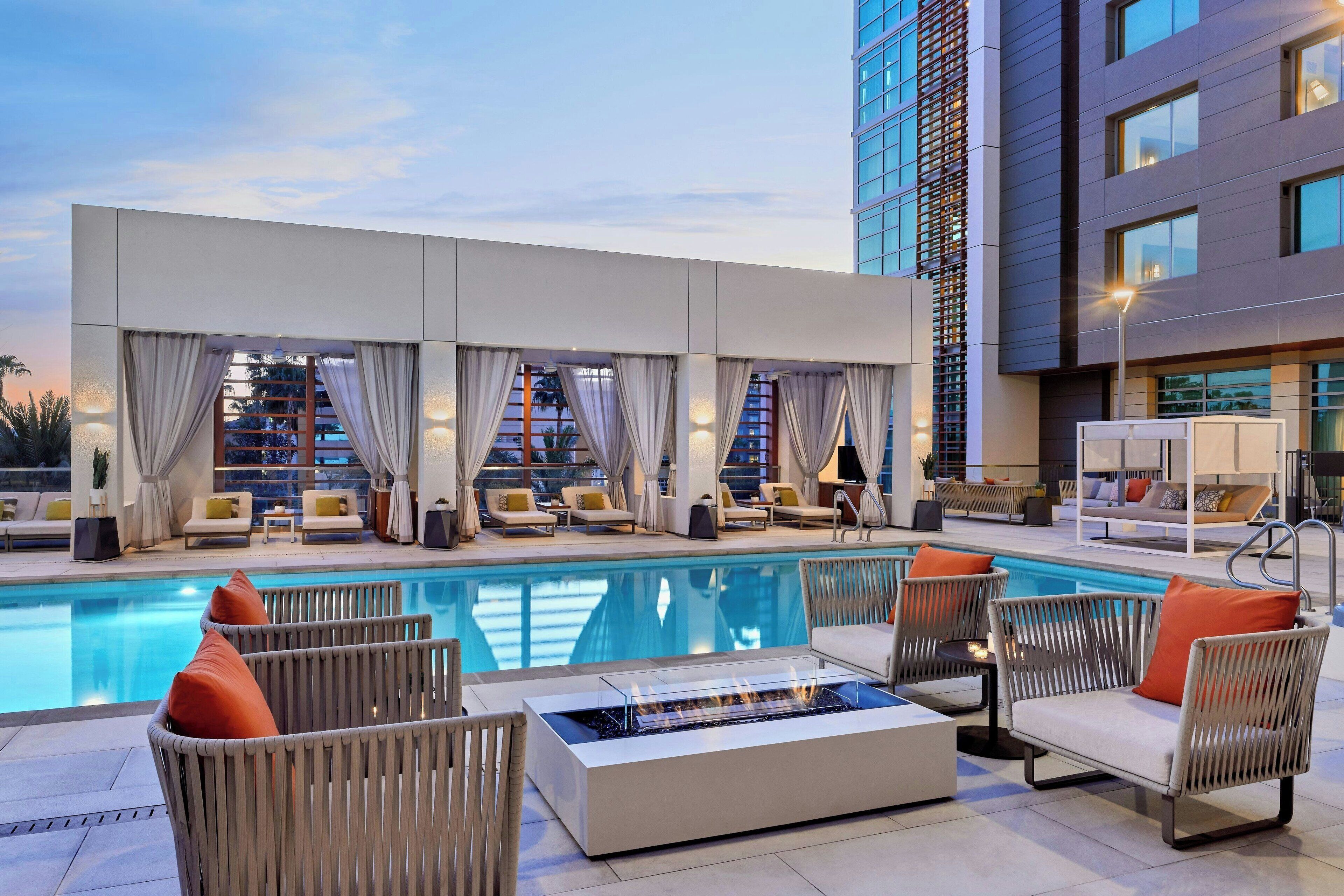 Outdoor pool, cabanas (surcharge), pool umbrellas