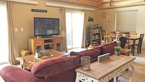 TV, fireplace - Cottage at Storm Mountain #5 (Hill City)