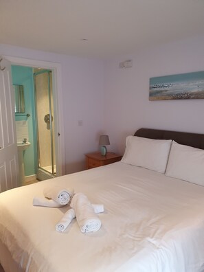 3 bedrooms, desk, iron/ironing board, travel crib - Lavender Cottage (Sleeps 8)-Holiday Cottages Views Snowdon Range Menai Bridge  (Menai Bridge)