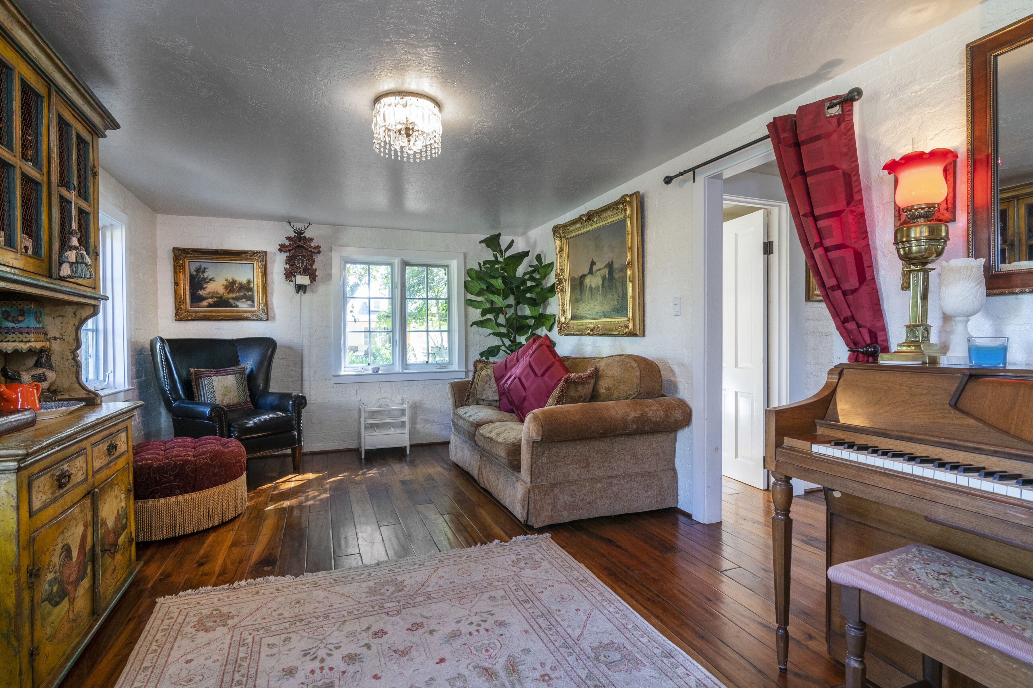 Delightful Dutch Farmhouse Main