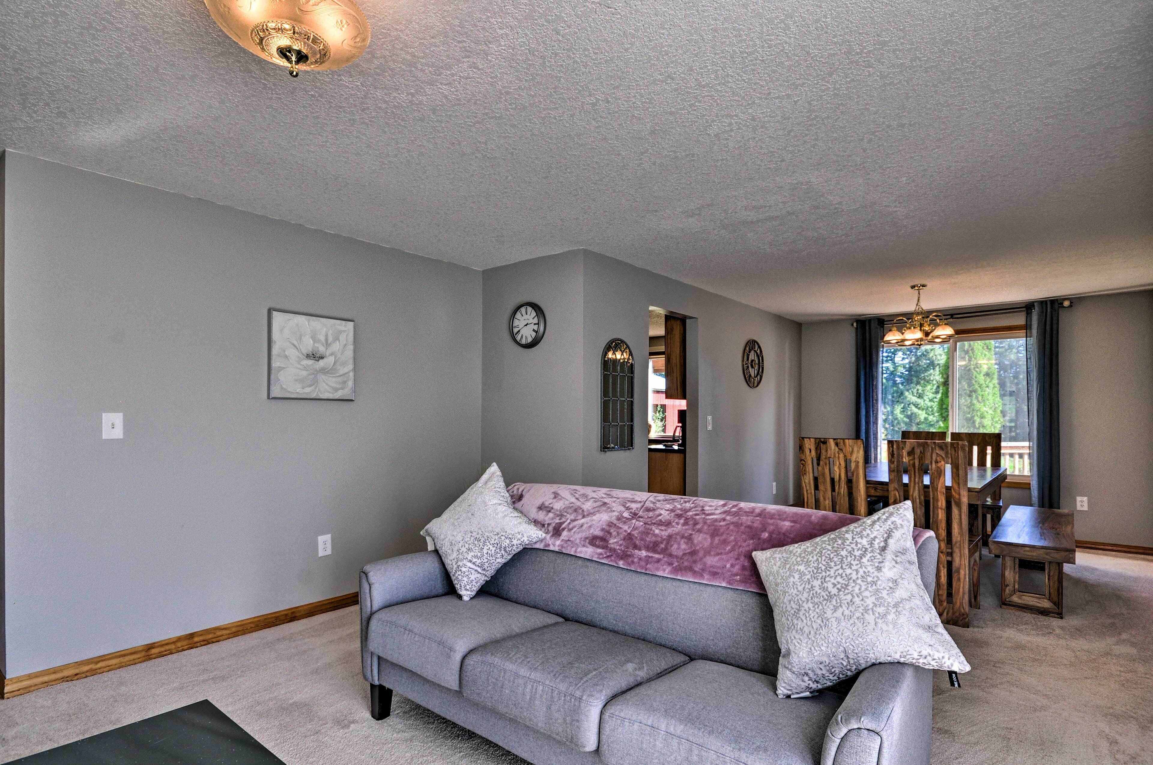 Peaceful, Pet-Friendly Washougal Paradise!