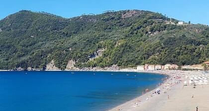 Bel appartement dans une maison de vacances pour 6 personnes avec WIFI, TV et animaux admis