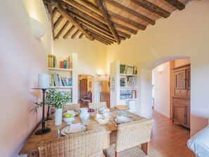 Dining - Nice apartment in villa for 6 people with WIFI, TV and panoramic view (Sestri Levante)