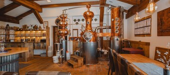 Stunning private villa for 12 people with WIFI and TV