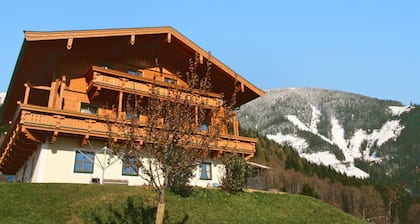 Preciosa casa de vacaciones para 5 personas con WIFI, TV, balcón y aparcamiento