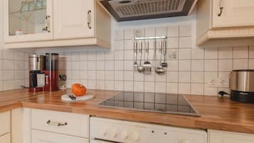 Microwave, oven, dishwasher, toaster