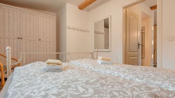 2 bedrooms, free WiFi