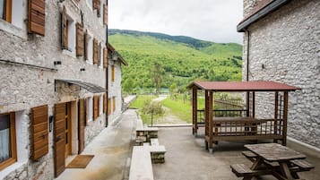 Ulkoruokailutilat