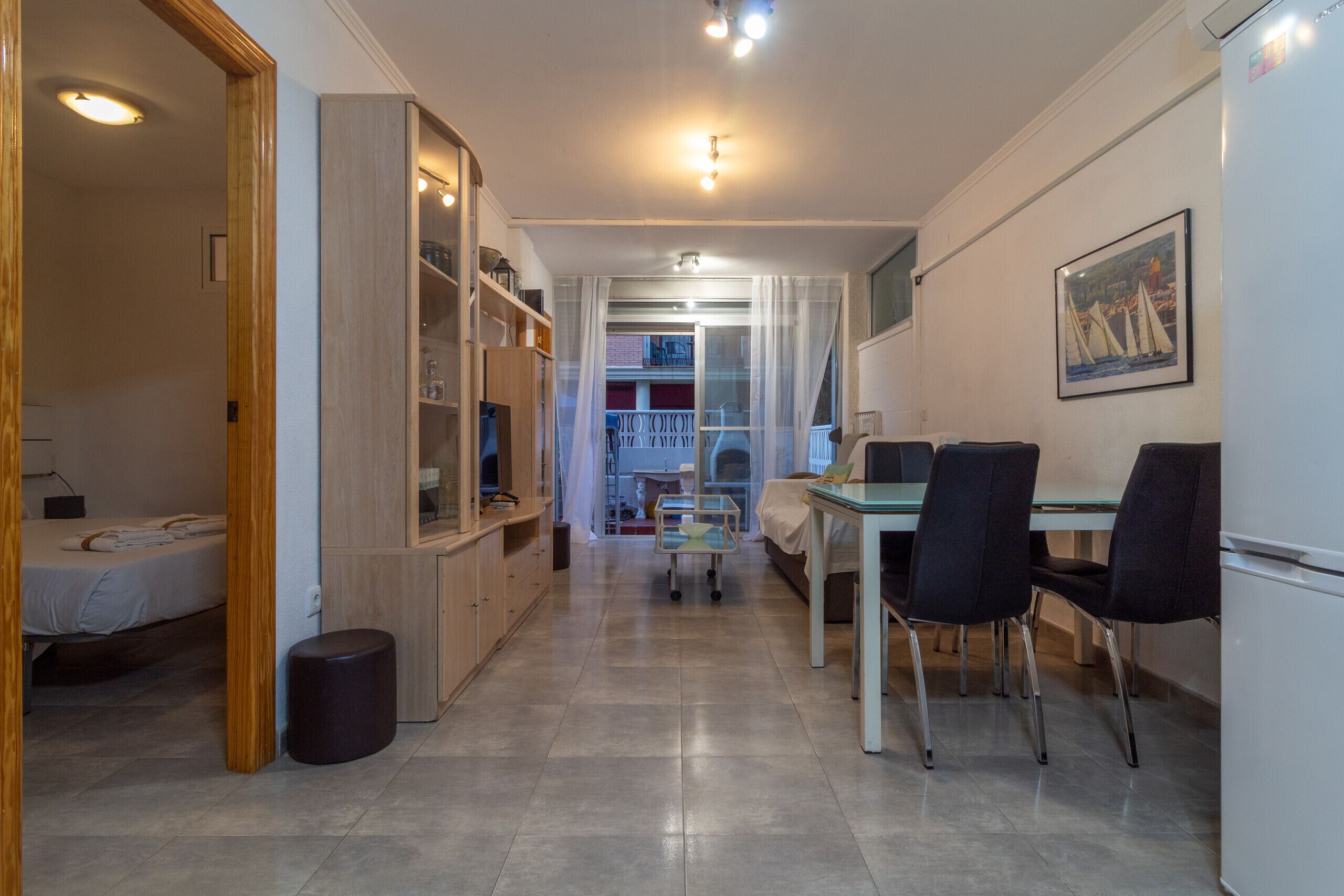 1 slaapkamer, een strijkplank/strijkijzer, gratis wifi, beddengoed