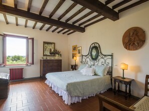 4 Schlafzimmer, Reisekinderbett, kostenloses WLAN