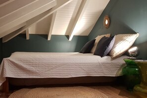 3 quartos, ferros/tábuas de passar roupa, Wi-Fi de cortesia