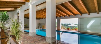 Lovely apartment in villa for 2 people with pool, A/C, WIFI, patio and panoramic view