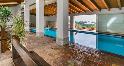Cosy apartment in villa for 2 people with pool, WIFI, A/C, patio and panoramic view