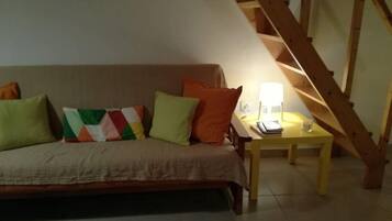 House, 2 Bedrooms | Living area | TV