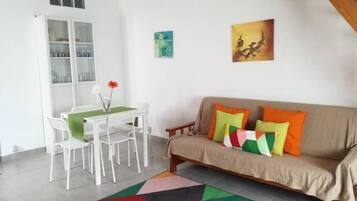 Casa, 2 camere da letto | Area soggiorno | TV