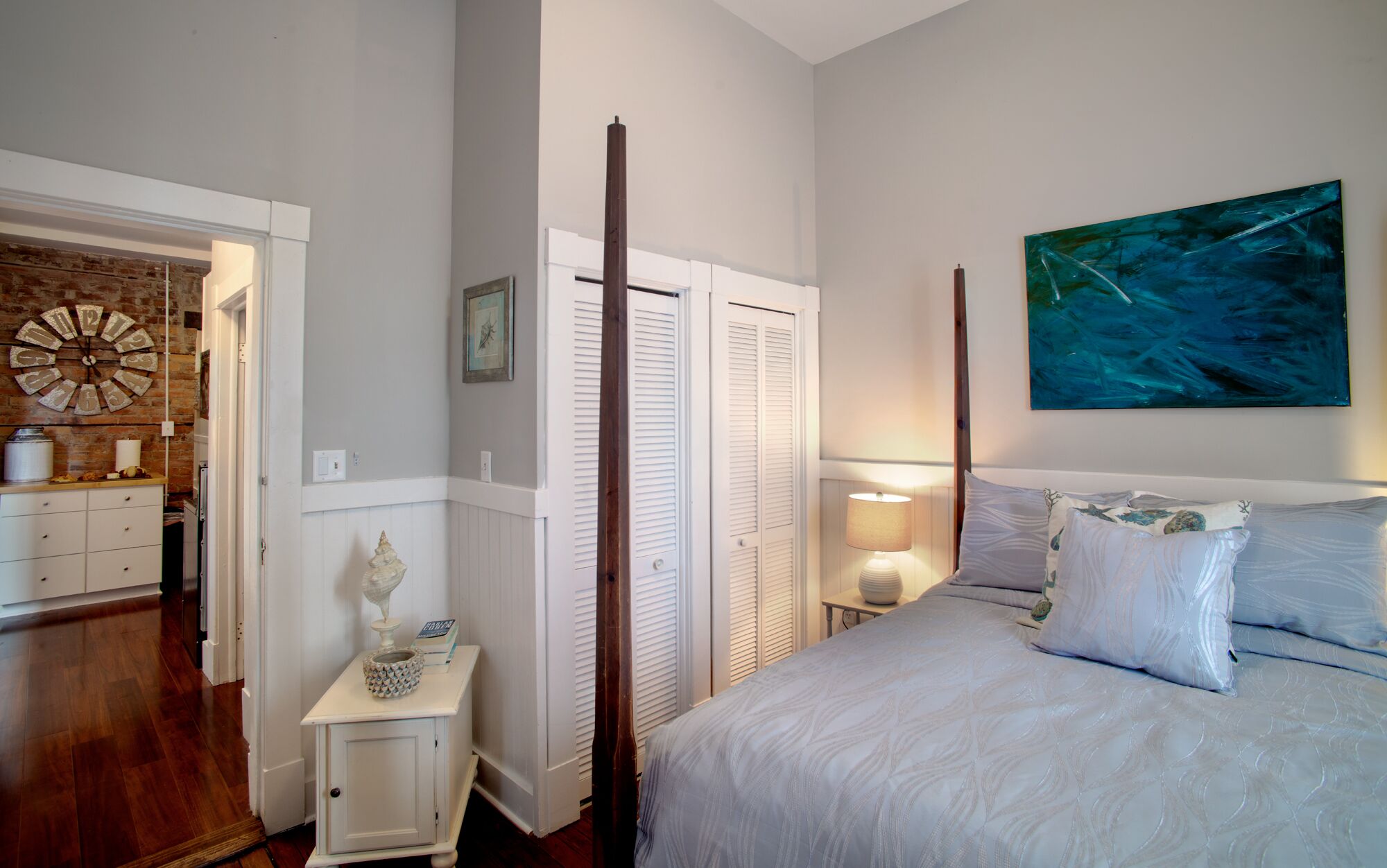 Newly Renovated Apt Outdoor Space