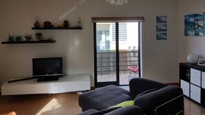 Apartment, 1 Bedroom, Balcony (1) | Living area | Flat-screen TV - Casa da Areia (Aljezur)