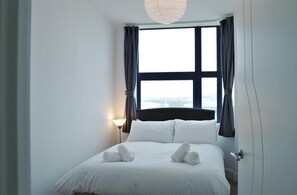Individually furnished, desk, soundproofing, iron/ironing board - Sapphire House Apartments (Telford)