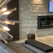 Wingate by Wyndham Kanata West Ottawa