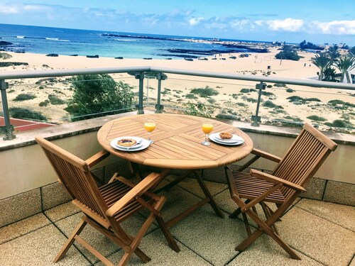 Atemberaubende Aussicht und Lage. Geräumige 1-Bett-Wohnung direkt am Strand El Cotillo