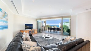 TV - Unit 46  - 3 Bed Ocean View (TERRIGAL)