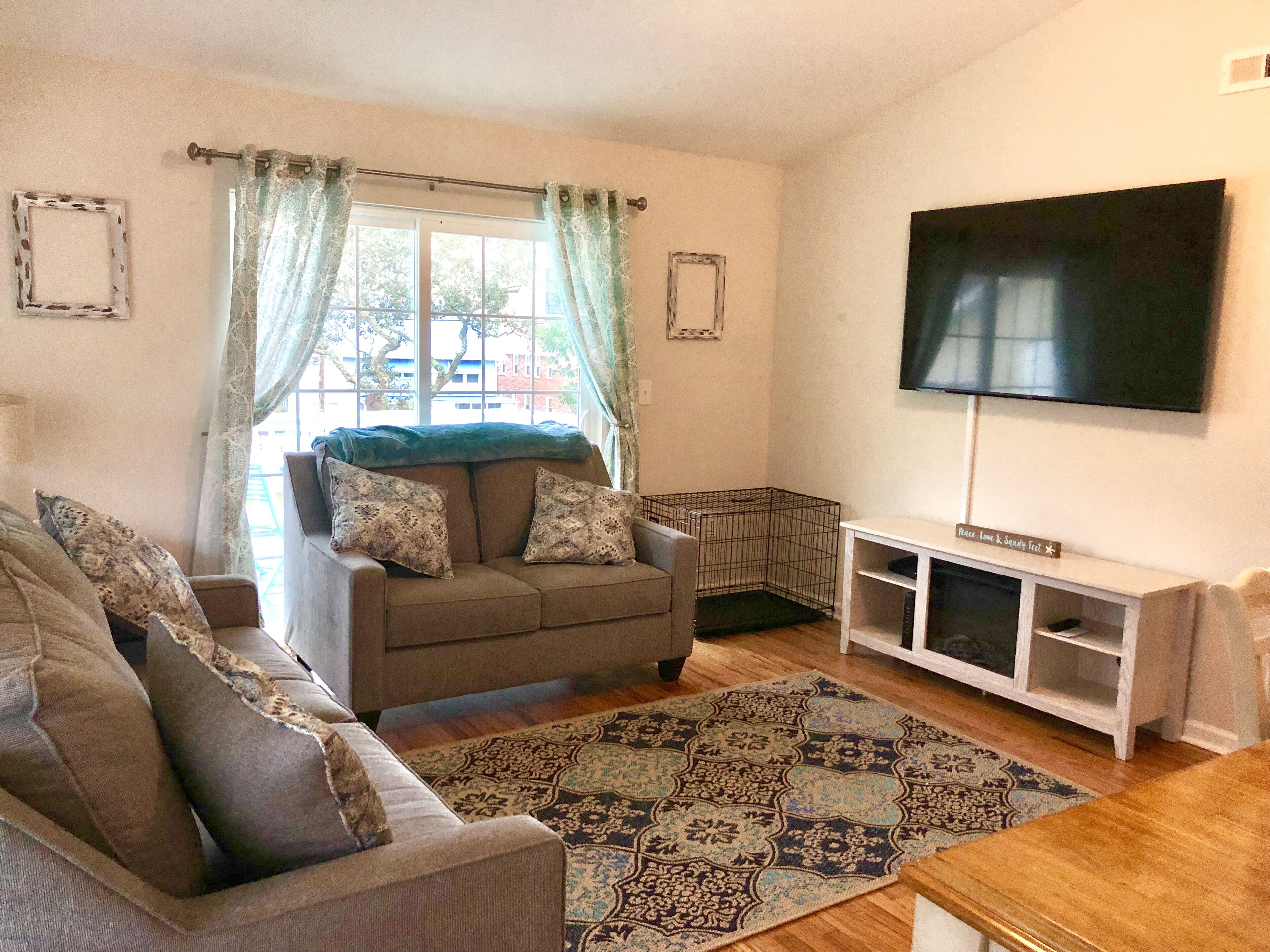 ♥ Blue Dream- Entire Private Pool Home - Steps To Beach