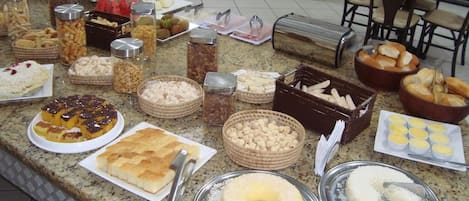 Petit déjeuner buffet compris tous les jours