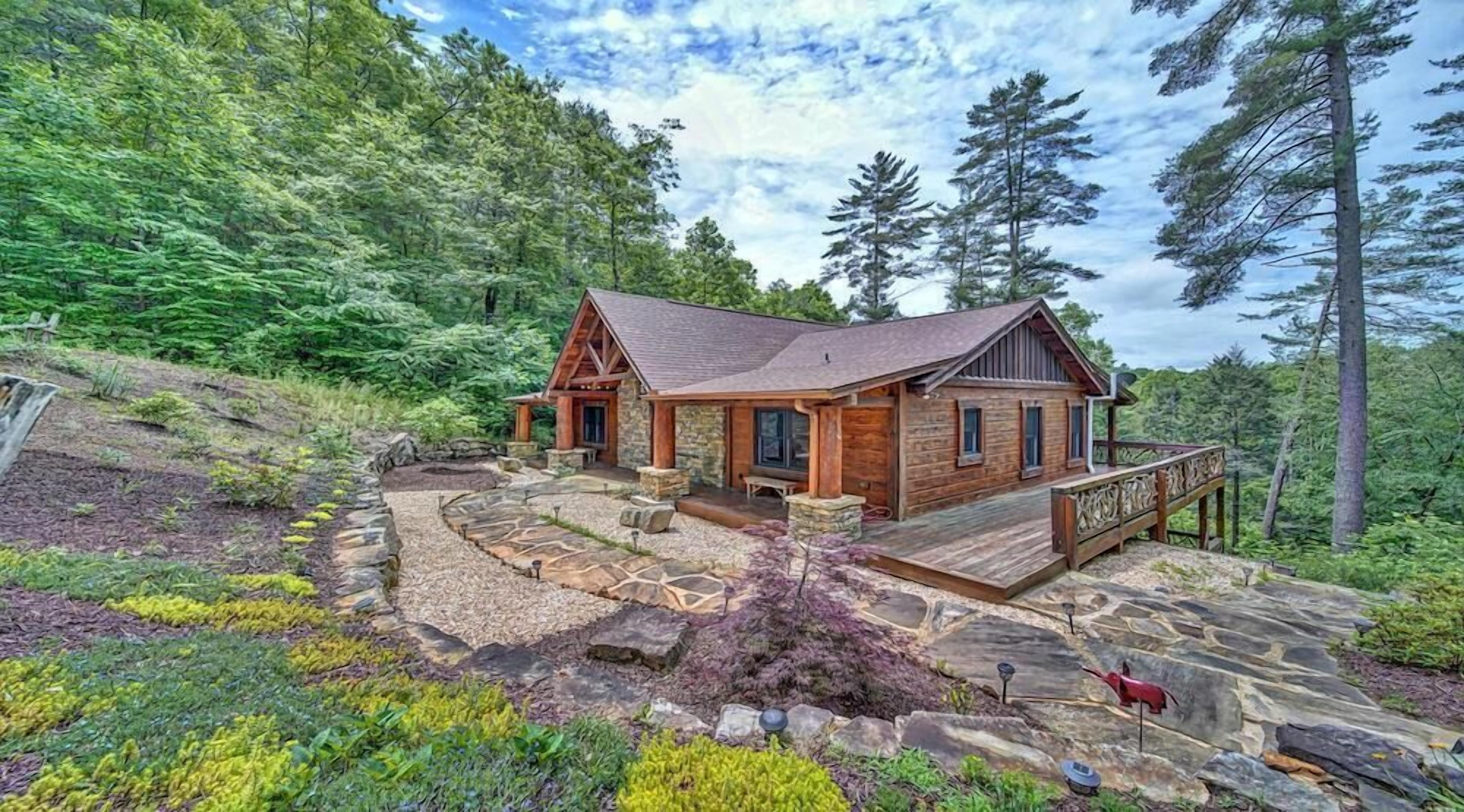 Rock N' River- Riverside retreat | Year Round Trout Stream | Master on Main