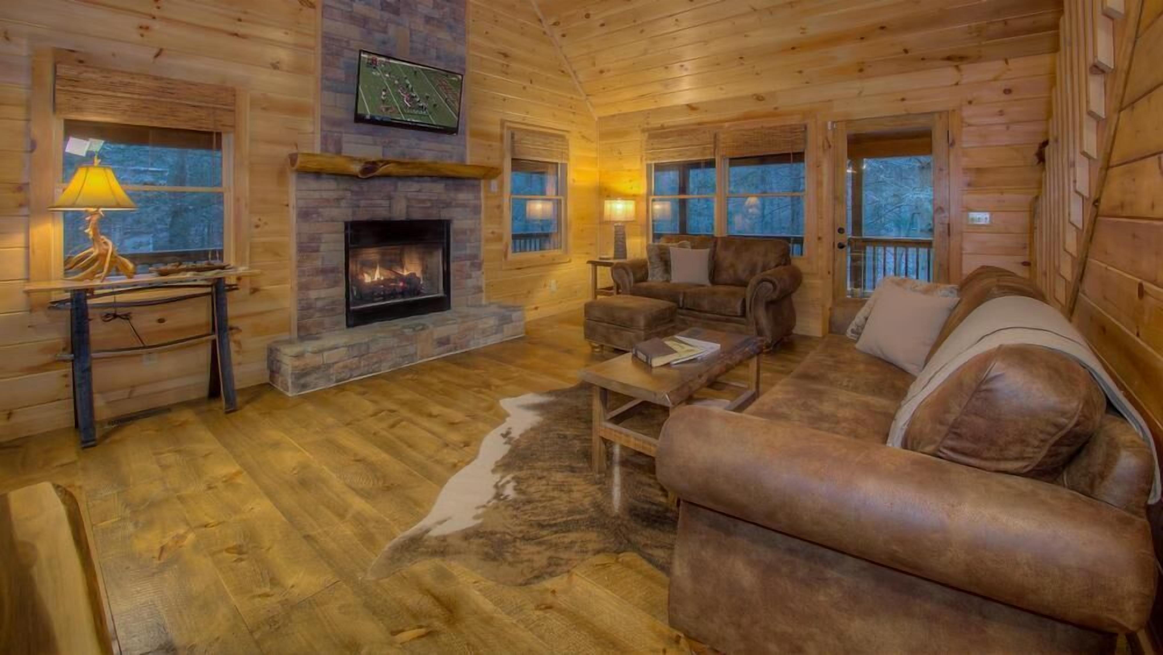 River Rush Cabin- Steps away from Riverside | Outdoor Living | Fightingtown Creek
