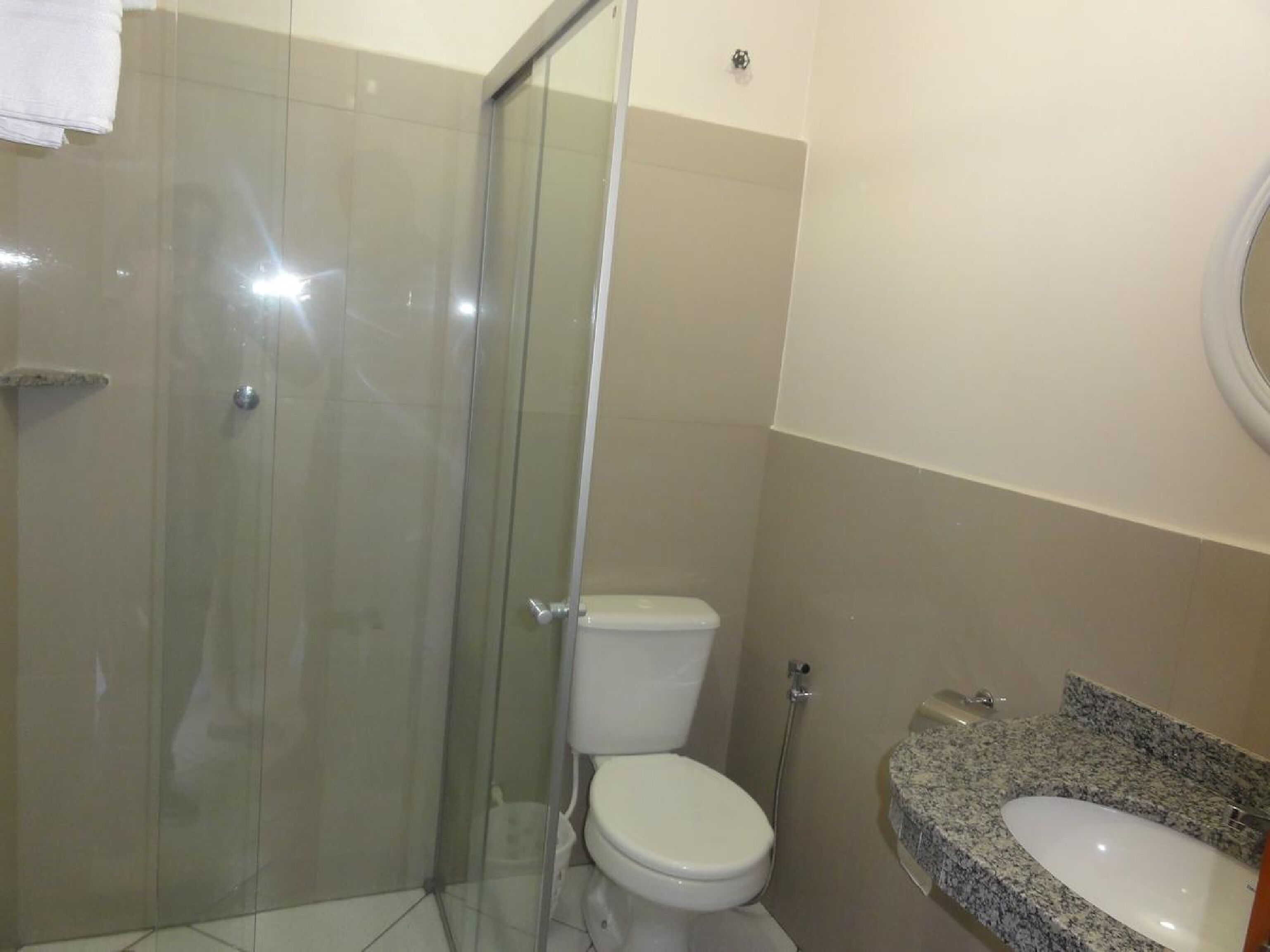 shower, free toiletries, towels, soap