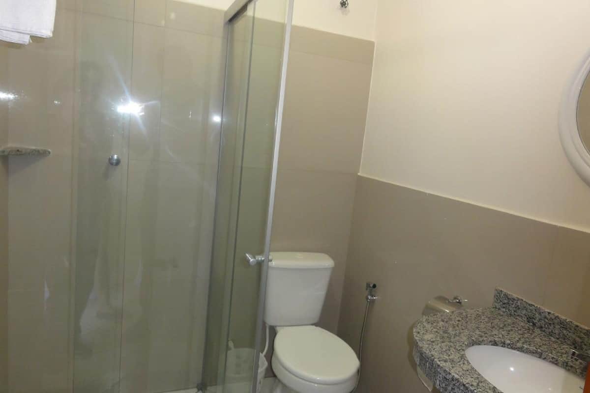 shower, free toiletries, towels, soap