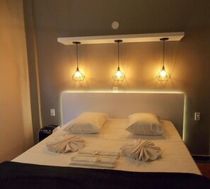 Ropa de cama hipoalergénica, minibar, wifi gratis y ropa de cama