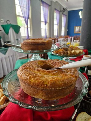 Breakfast meal - Hotel D'Oeste (Poços de Caldas)