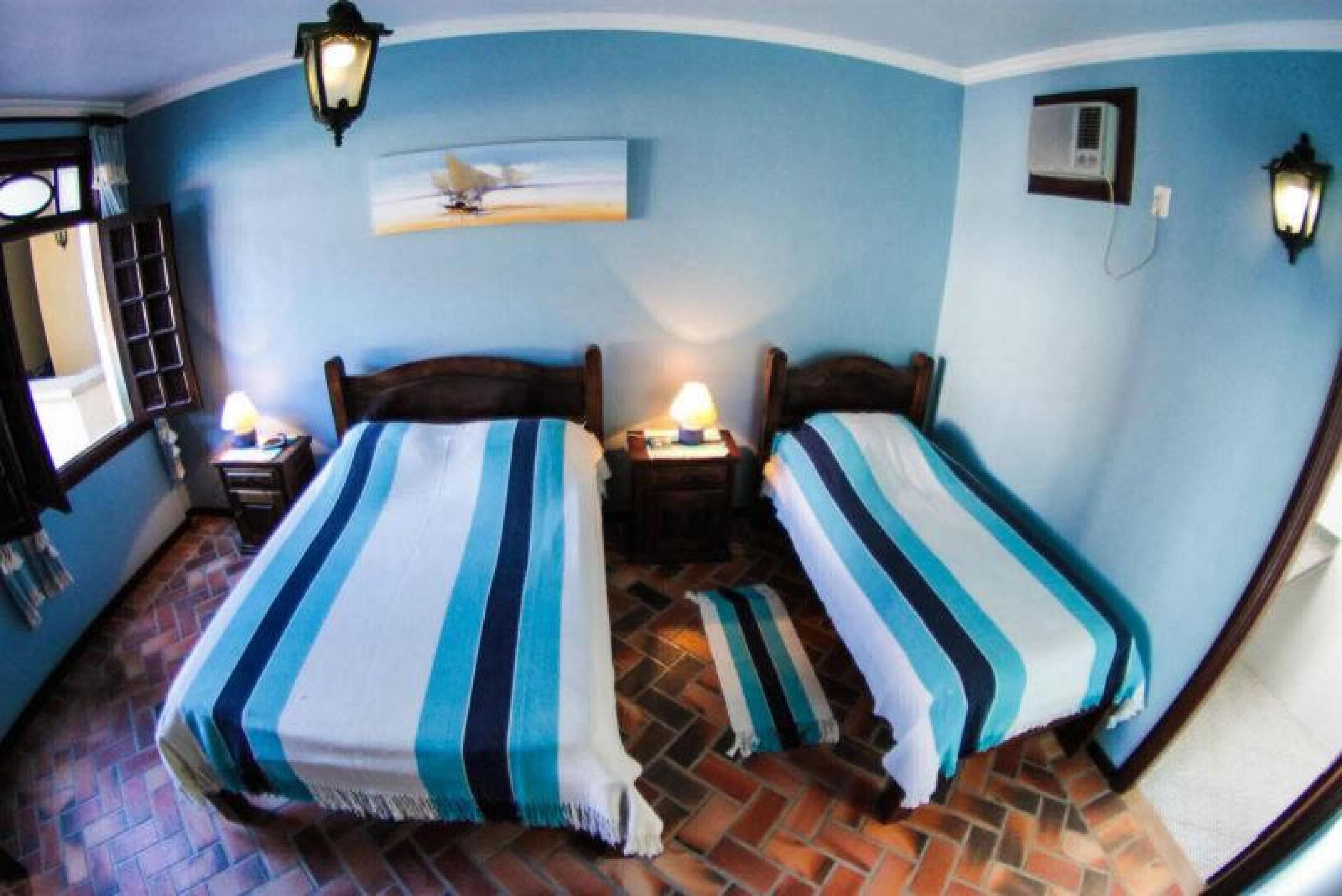 triple room (1 double bed + 1 single bed) | 1 bedroom, minibar, in-room safe, desk