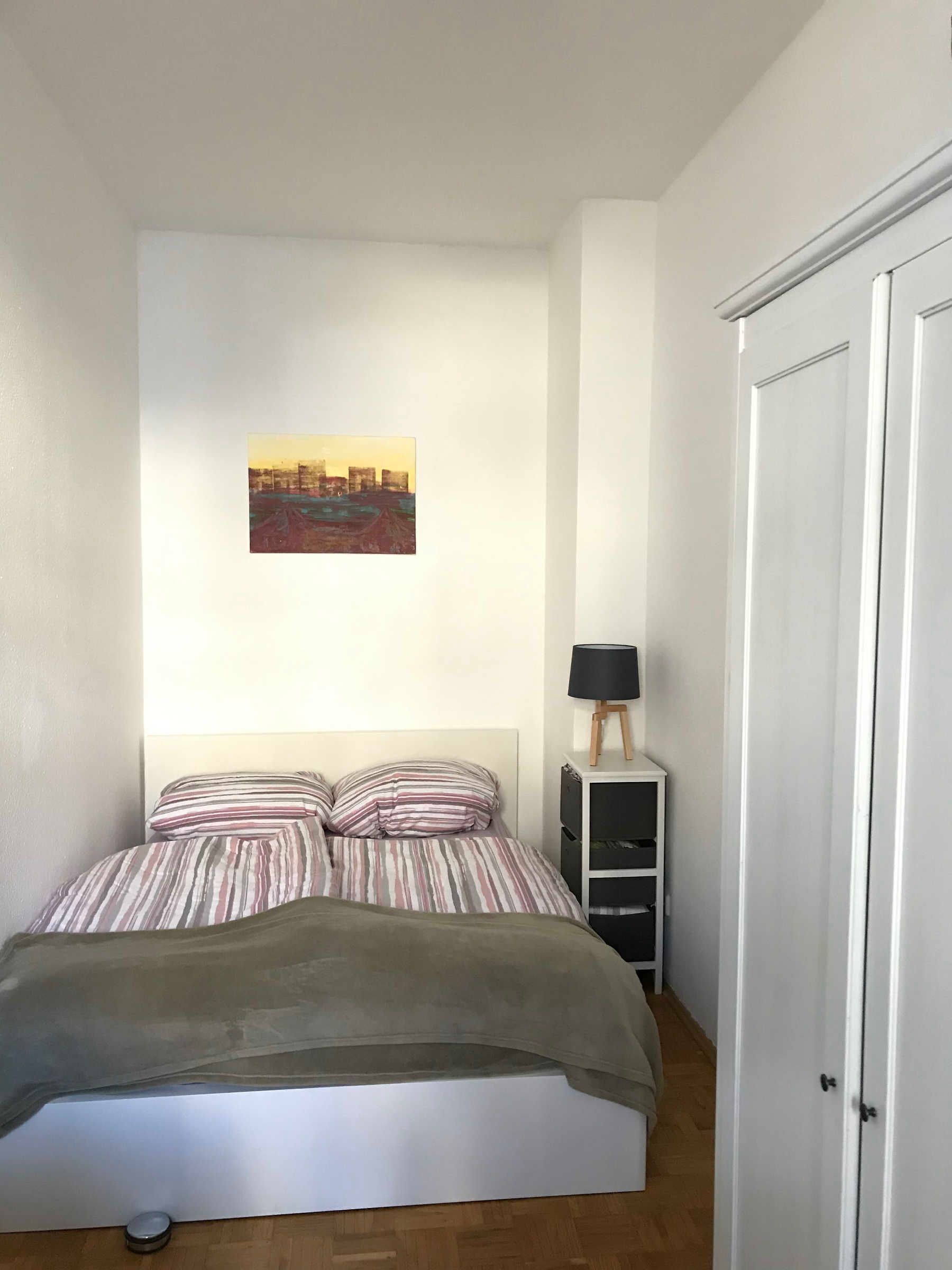 3 bedrooms, desk, WiFi, bed sheets