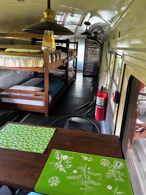 ห้องแฟมิลี่สำหรับสี่ท่าน | เครื่องนอนระดับพรีเมียม, ห้องพักตกแต่งอย่างมีเอกลักษณ์