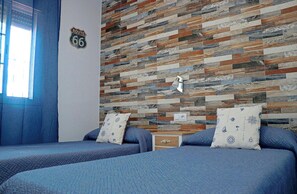 2 bedrooms, iron/ironing board, bed sheets