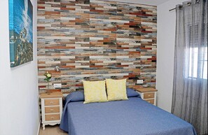 2 bedrooms, iron/ironing board, bed sheets - Casa Colorado with pool and barbecue (CONIL DE LA FRONTERA)